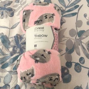 Cat throw blanket 😻